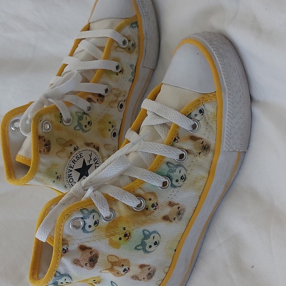 Converse CTAS Kids High-Top Sneakers with Dog Print Yellow Detail Size 13 - Picture 2 of 14